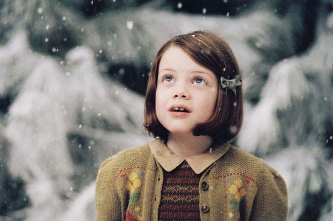 Lucy al entrar a Narnia