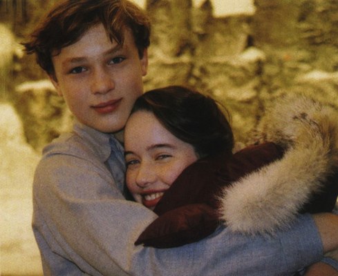 William Moseley y Anna Popplewell