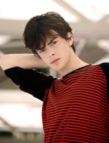 Skandar keynes