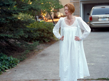 Tilda Swinton en pijamas